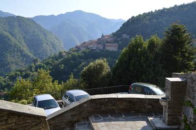 Gavin Glakas: GLOW - Creating Depth, Atmosphere and Vibrant Sun